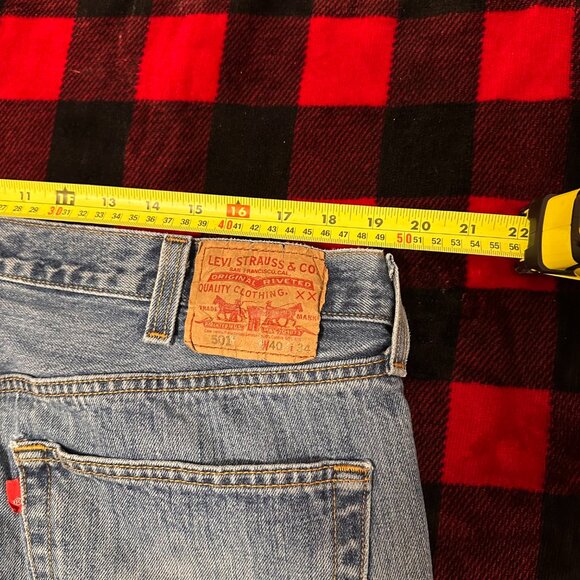 Levi's Jeans Mens 39x33 Blue 501 Medium Wash Ripped Knee Cotton Denim Pants - Picture 5 of 8